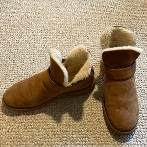 UGG Mckay ankle boots
